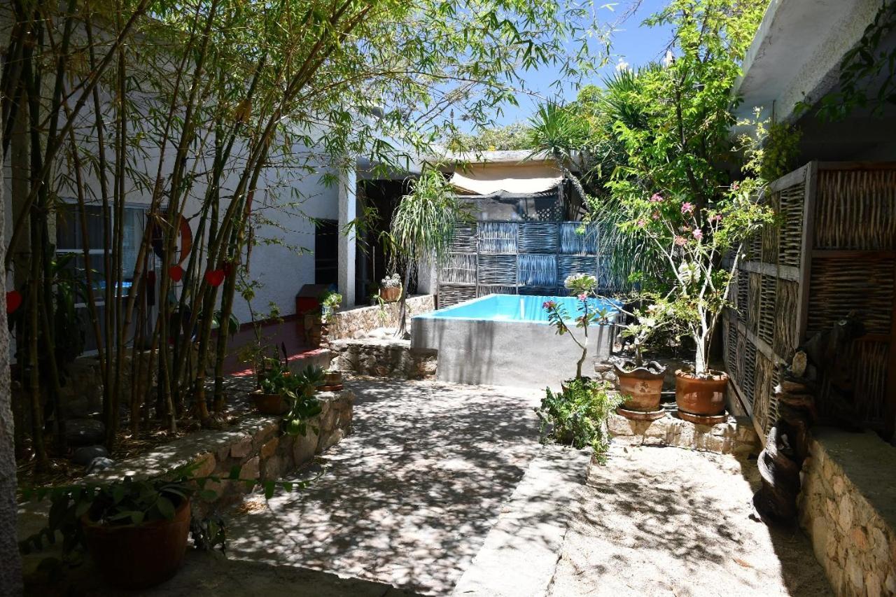 La Playita Hostal San José del Cabo Екстериор снимка