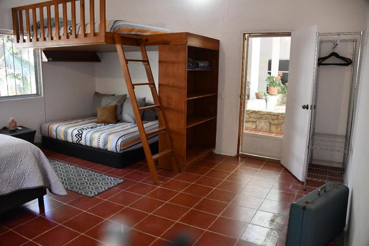 La Playita Hostal San José del Cabo Екстериор снимка