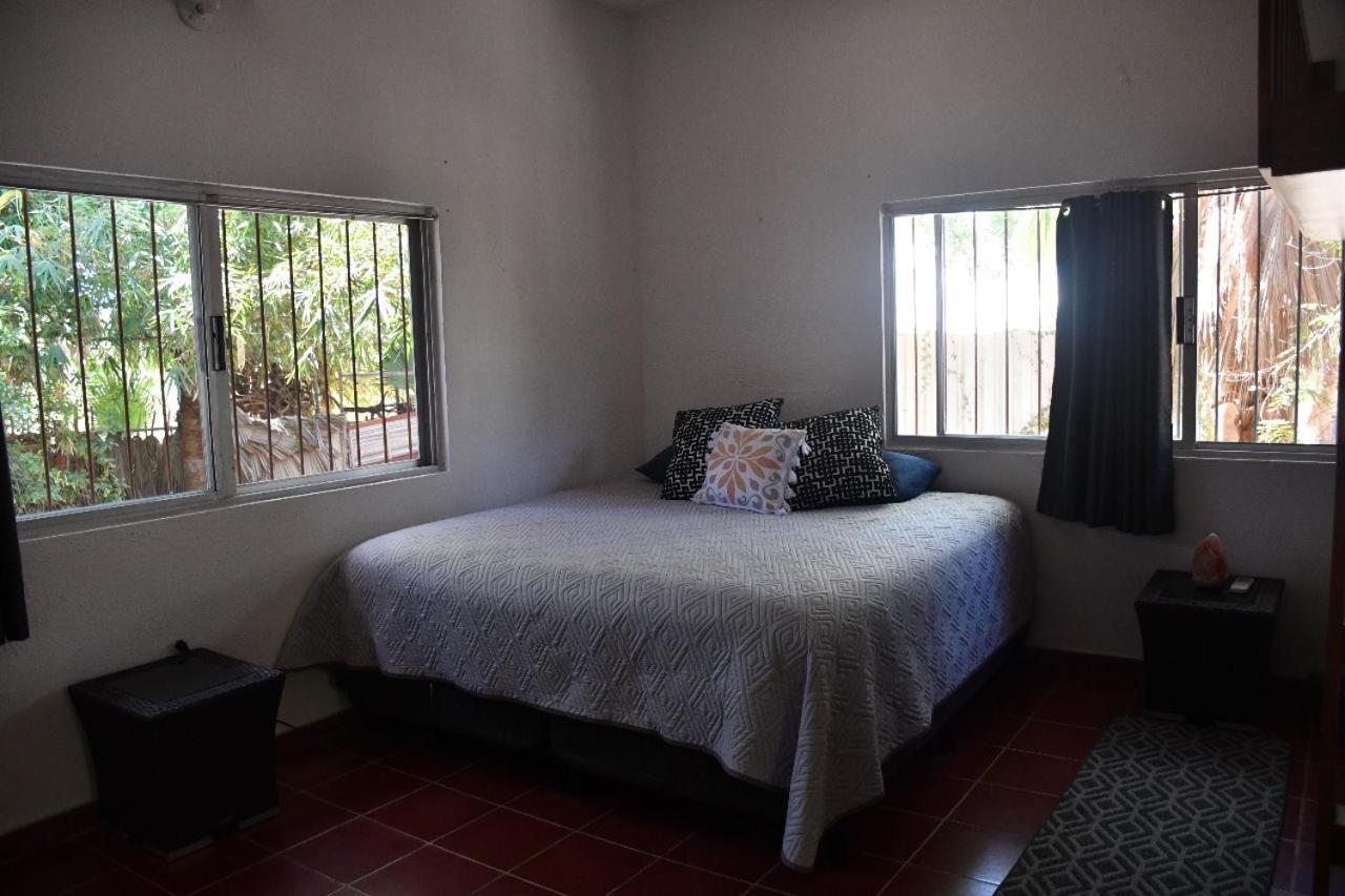La Playita Hostal San José del Cabo Екстериор снимка